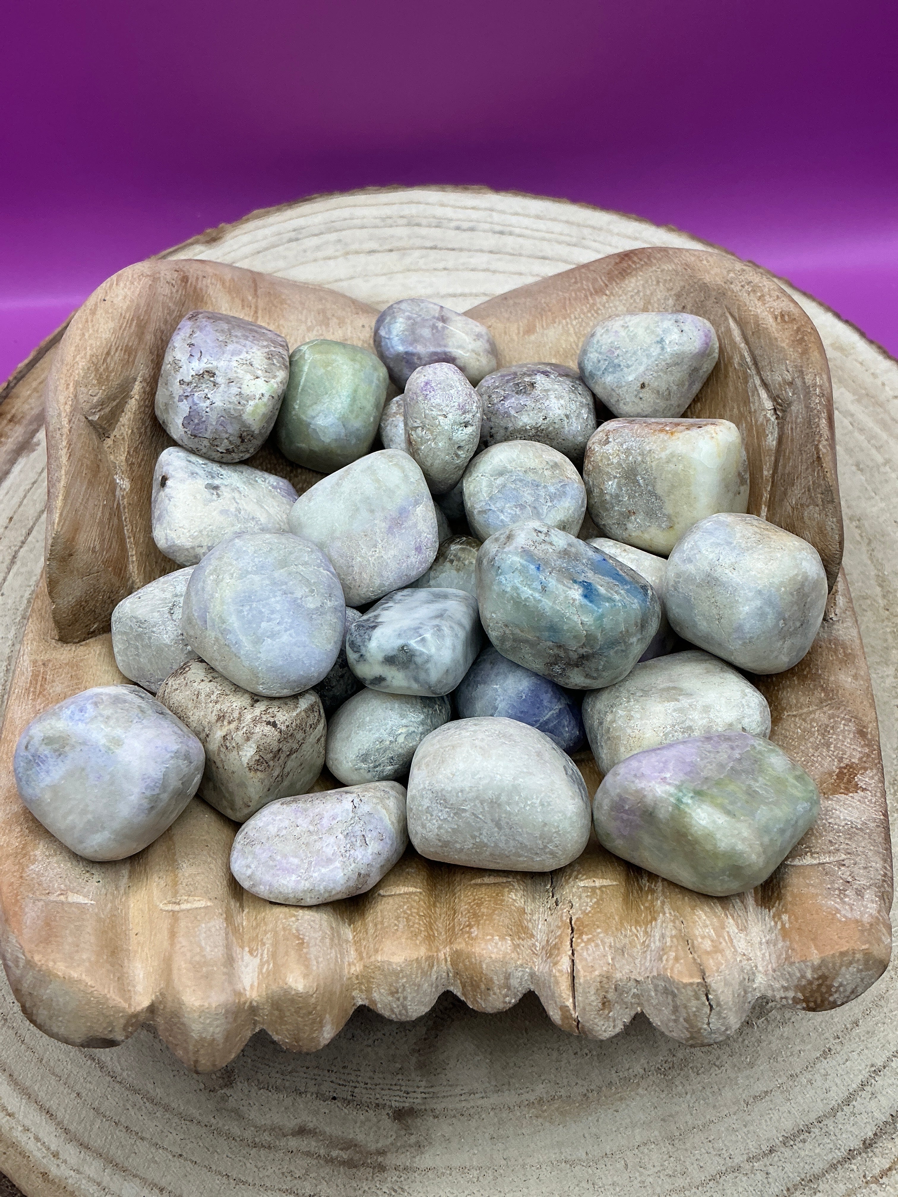 Tumbled Hackmanite 1 Hackmanite Tumble Stone β thesaltandrockshop